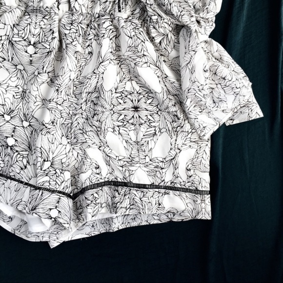 Adelyn Rae "Jasmine" Illustrated Floral Romper - Picture 5 of 8